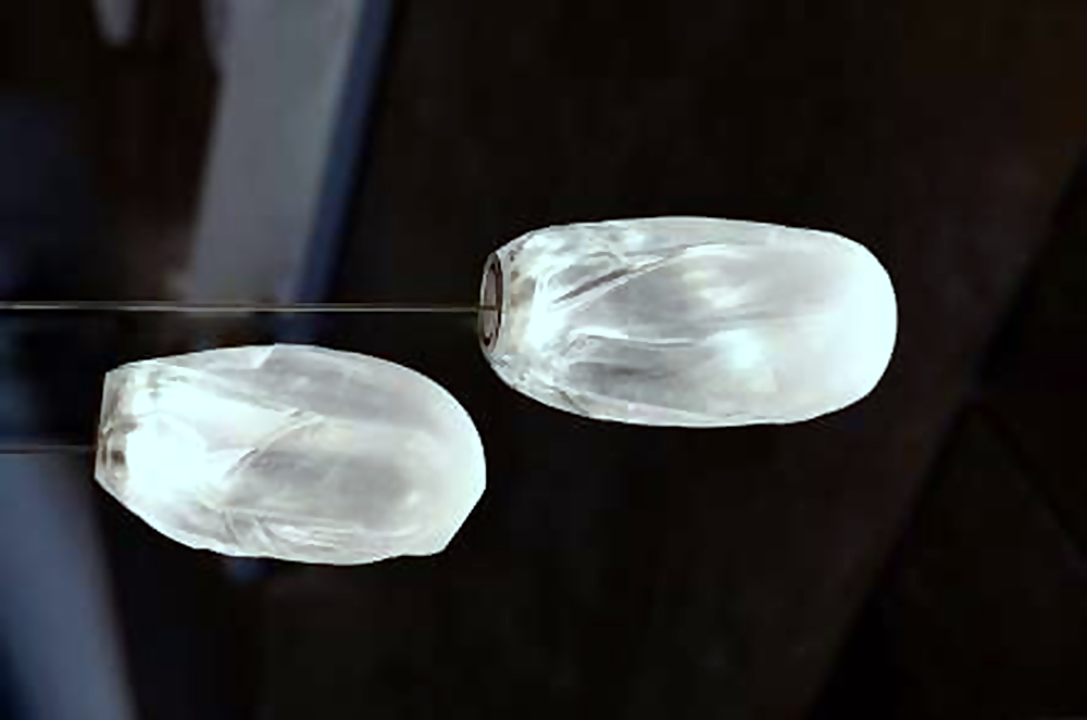 DL13167 Hand-Blown Glass Pebble Linear Cascade Pendant (L2500mm)