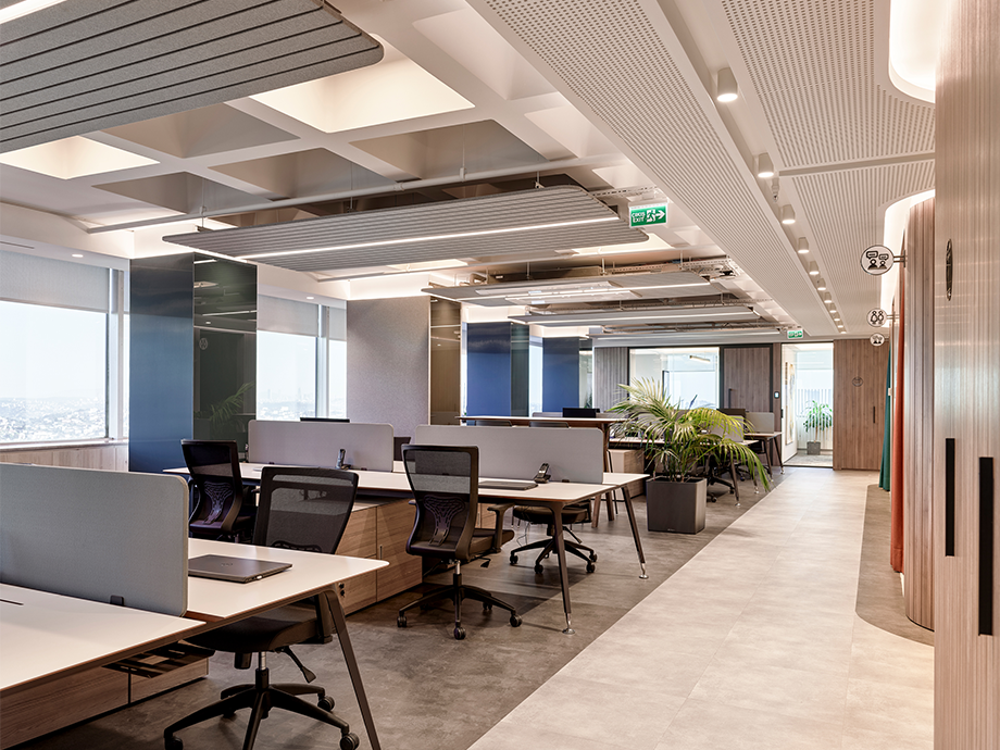 Enerji Faturanızı Düşürün, LED Aydınlatma ile Ofisinizi Yenileyin